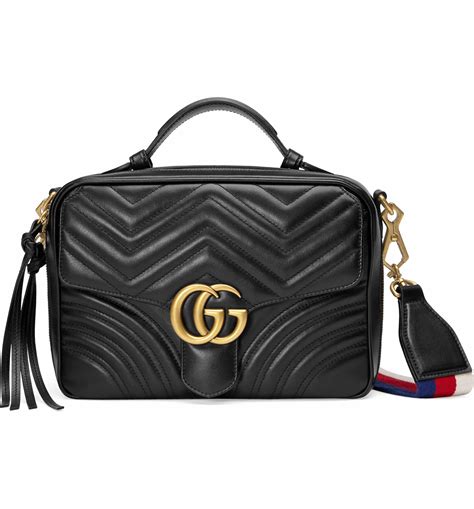 gg marmont matelassé small bag.